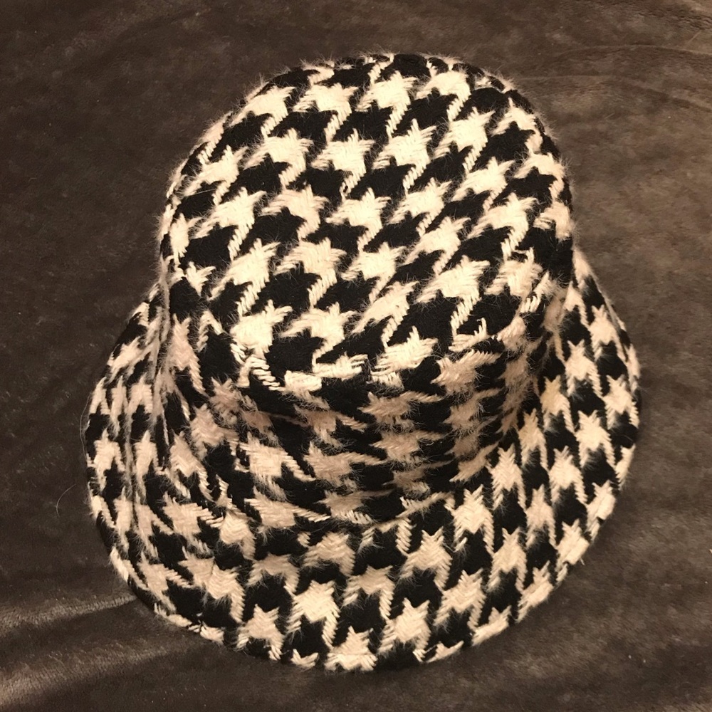 Fashion hat